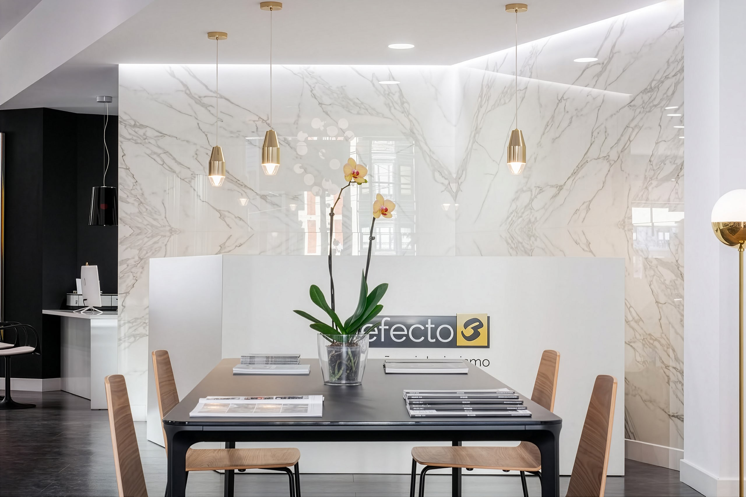 Ufficio con lampada Yuma — Efecto 3 Office, Bilbao — KDLN