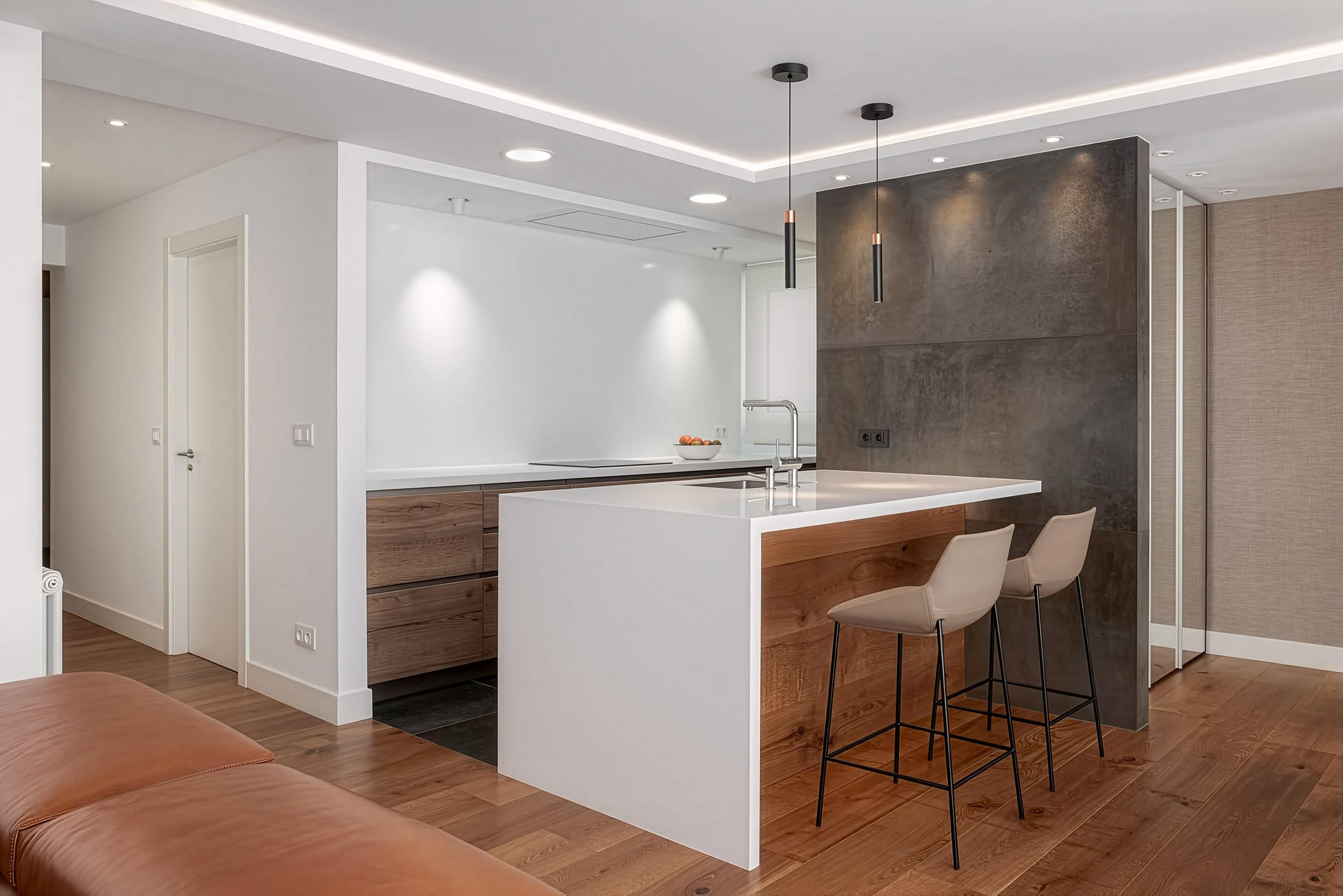 Kitchen with Minimal Lamp — Private House, Las Arenas — KDLN