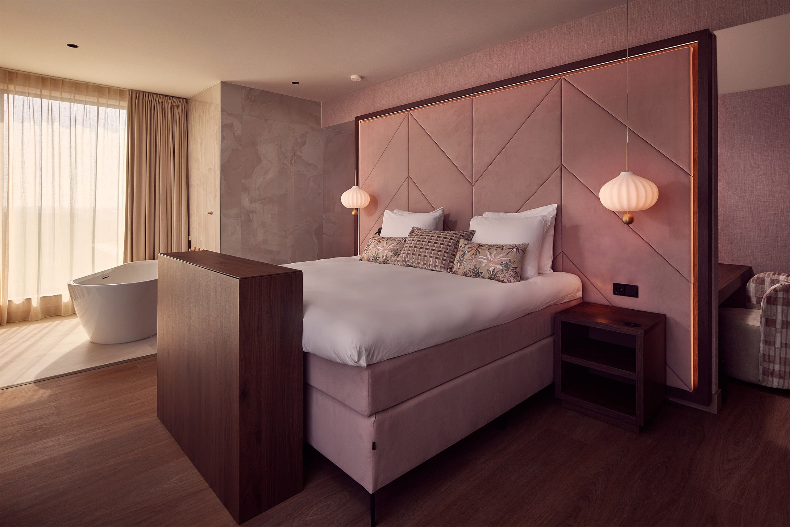 Hotel room with Lilli lamp — Van der Valk Hotel, The Netherlands — KDLN