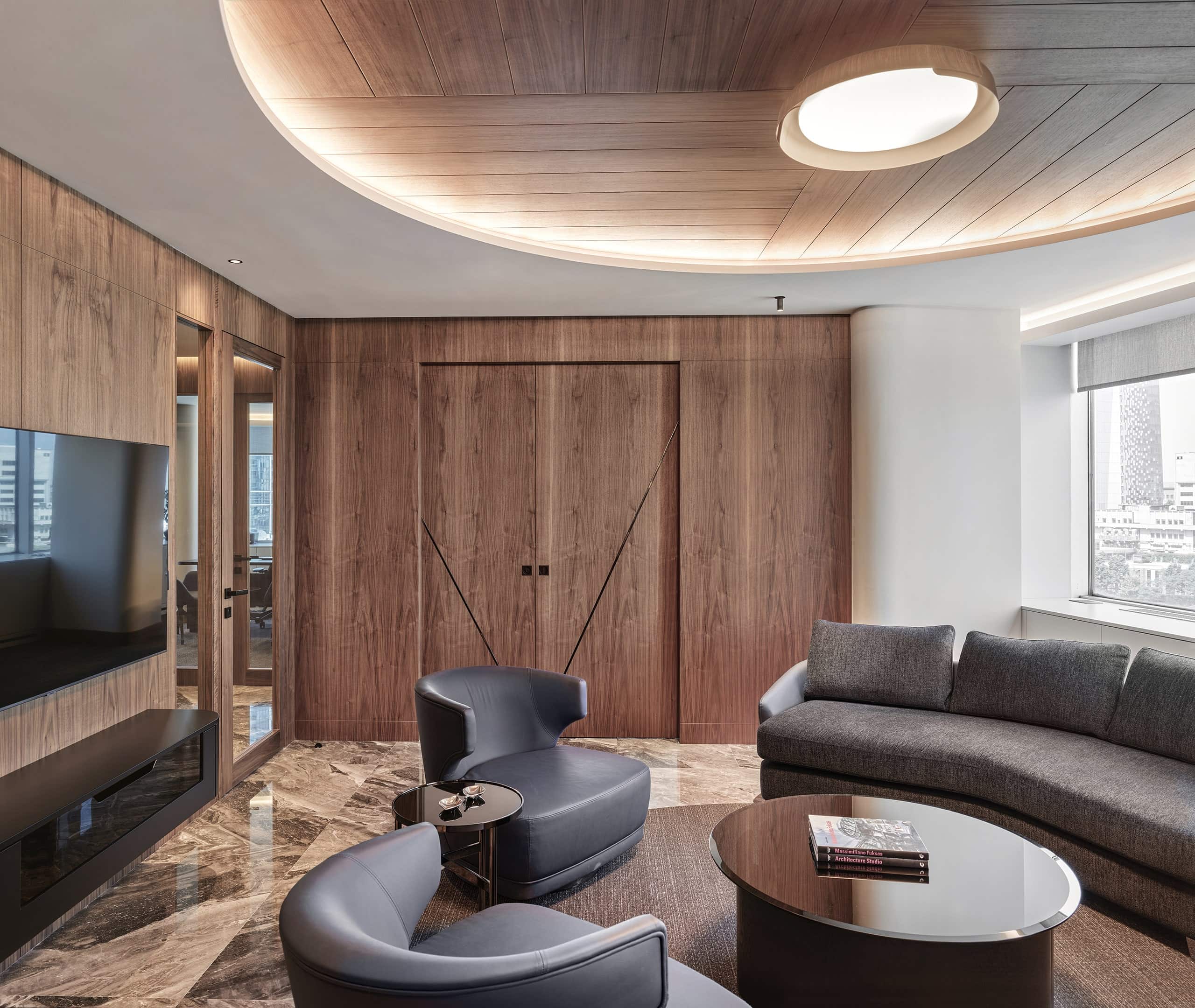 Office with Dala lamp — VeVentures Headquarters, Instanbul — KDLN