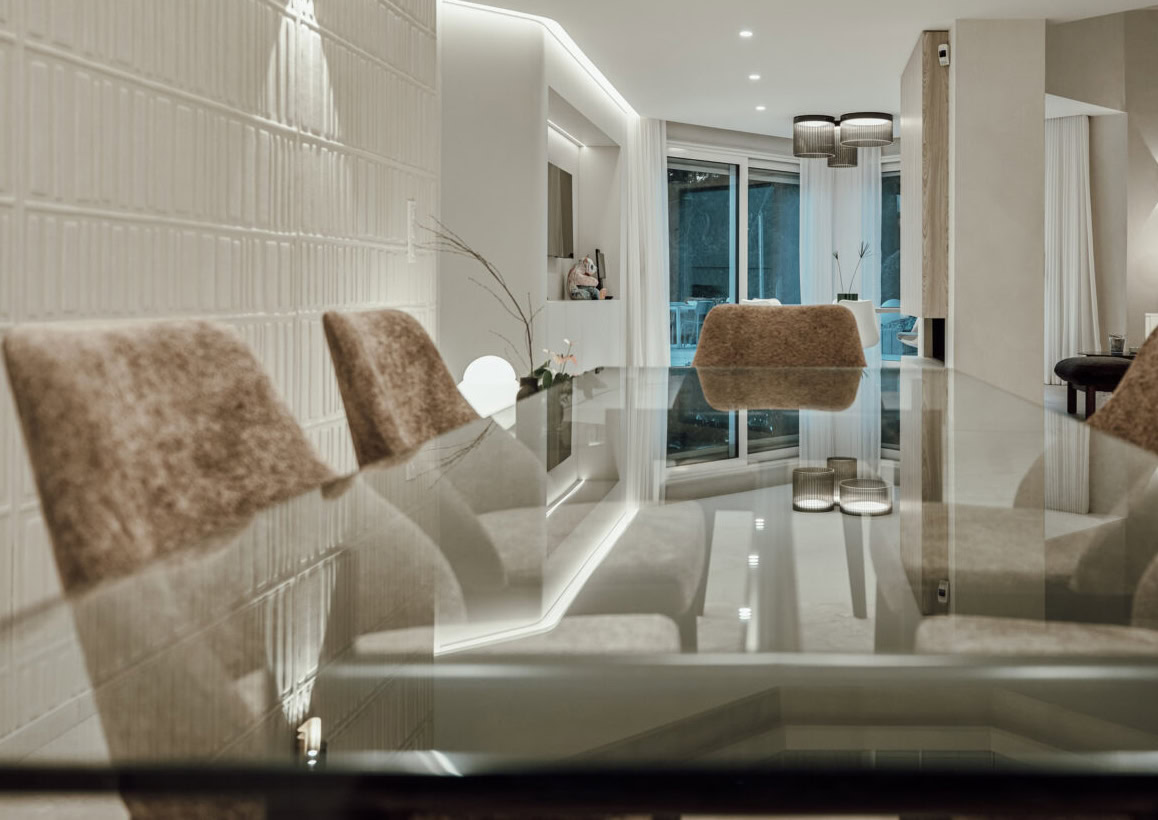 CLIFF HOUSE – Riedishein