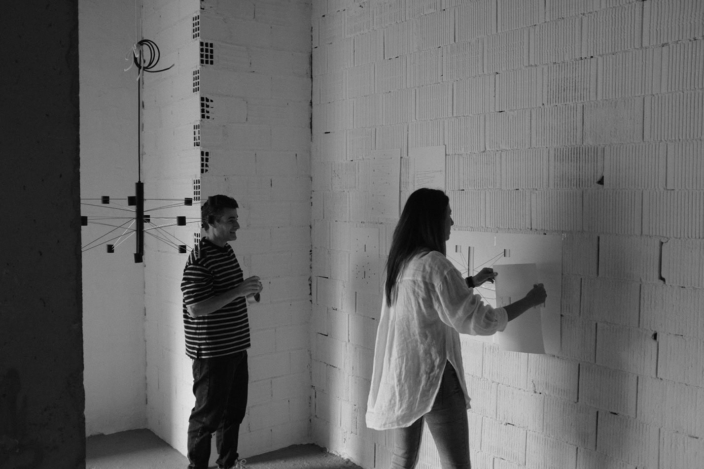 Yonoh Creative Studio con lampada Polar