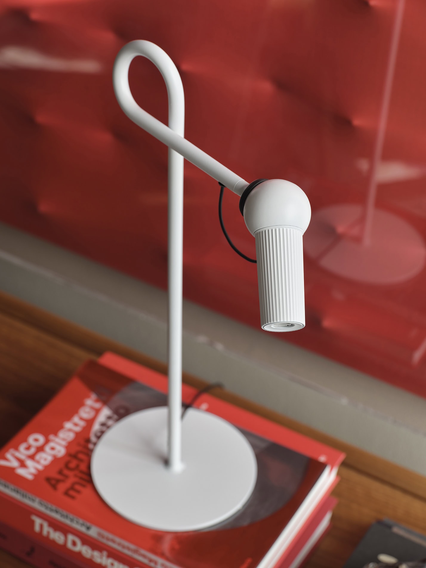 Mobile con libri con lampada Bird Table