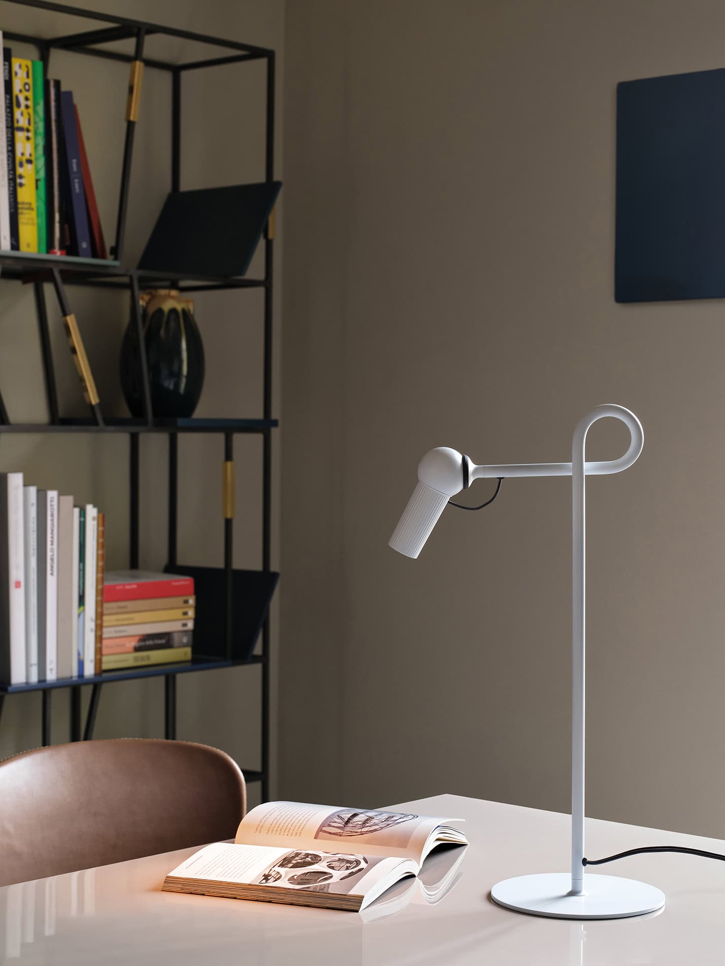 Scrivania con lampada Bird Table