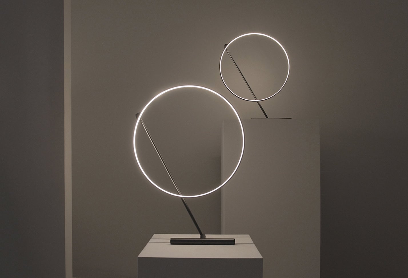 Frame video con lampada Poise