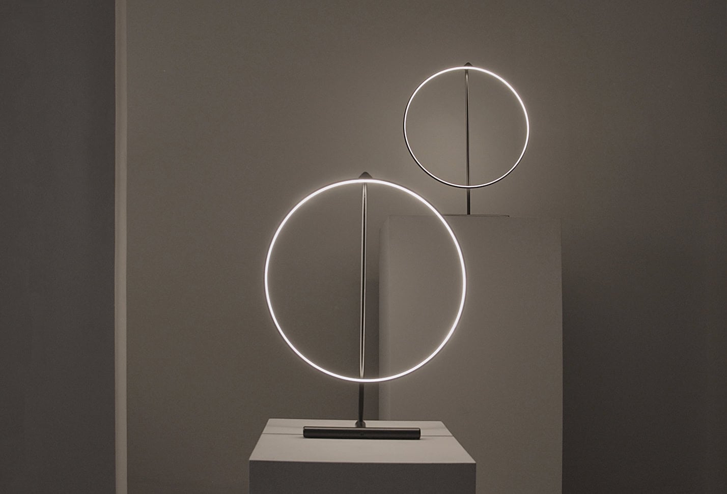 Frame video con lampada Poise